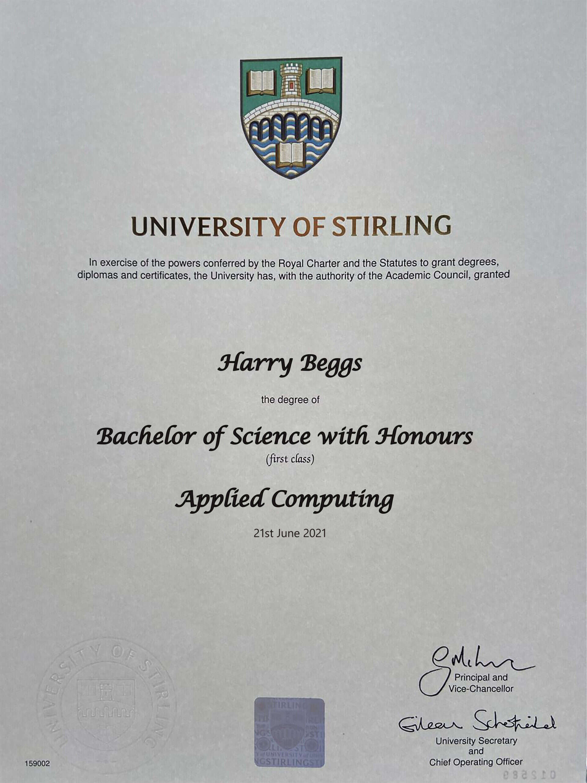 Authentic-Looking Editable certificate from University Of Stirling University